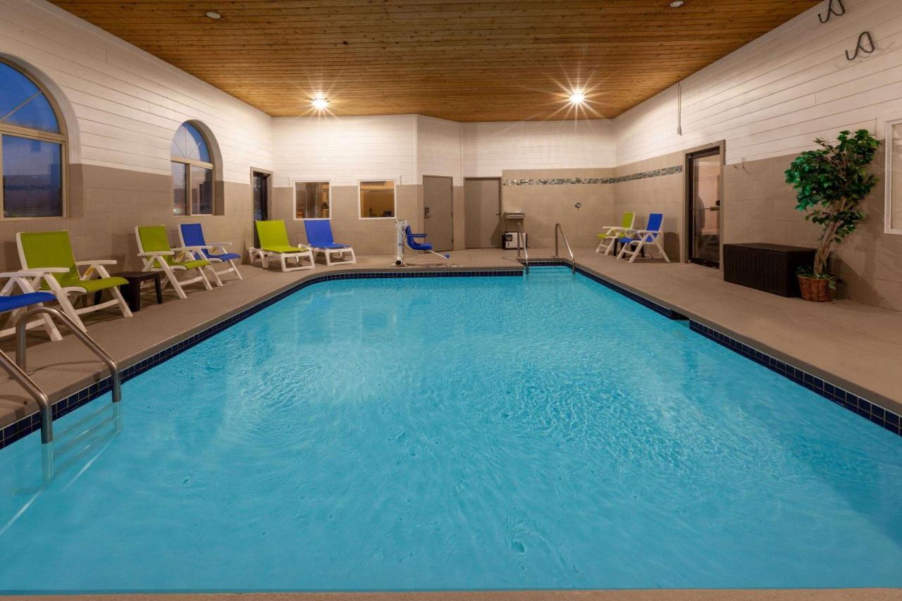Days Inn By Wyndham Racine/Sturtevant Extérieur photo