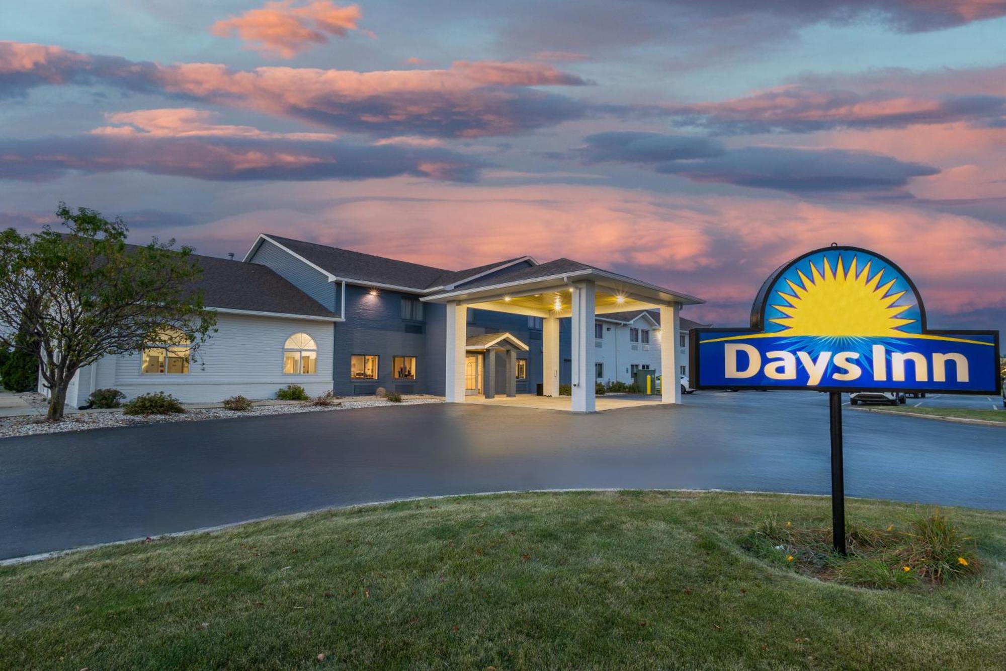 Days Inn By Wyndham Racine/Sturtevant Extérieur photo